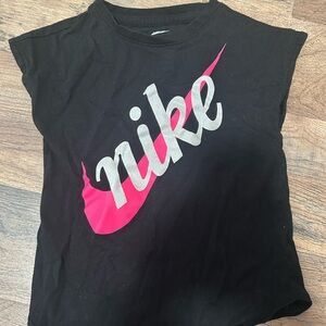 Girls Nike heart shirt size 6